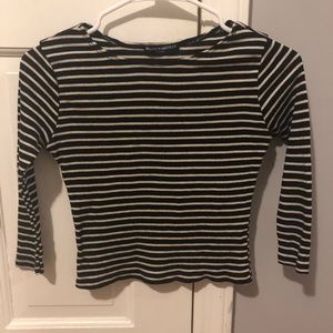 Brandy Melville cropped long sleeve t-shirt